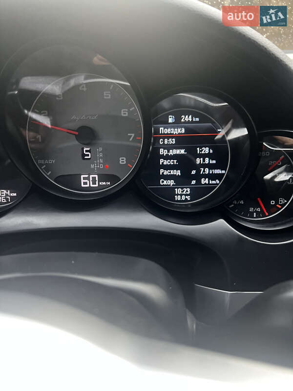 Внедорожник / Кроссовер Porsche Cayenne 2014 в Коломые