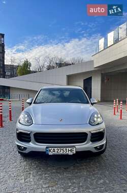 Внедорожник / Кроссовер Porsche Cayenne 2015 в Киеве