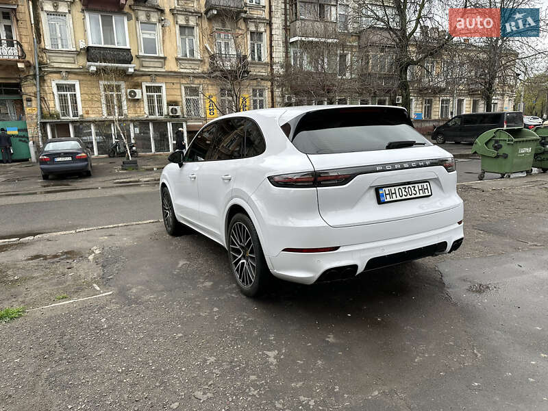 Внедорожник / Кроссовер Porsche Cayenne 2018 в Одессе