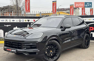 Внедорожник / Кроссовер Porsche Cayenne 2023 в Киеве