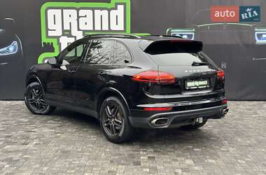 Внедорожник / Кроссовер Porsche Cayenne 2014 в 