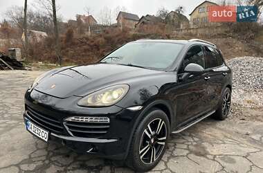 Внедорожник / Кроссовер Porsche Cayenne 2014 в Киеве