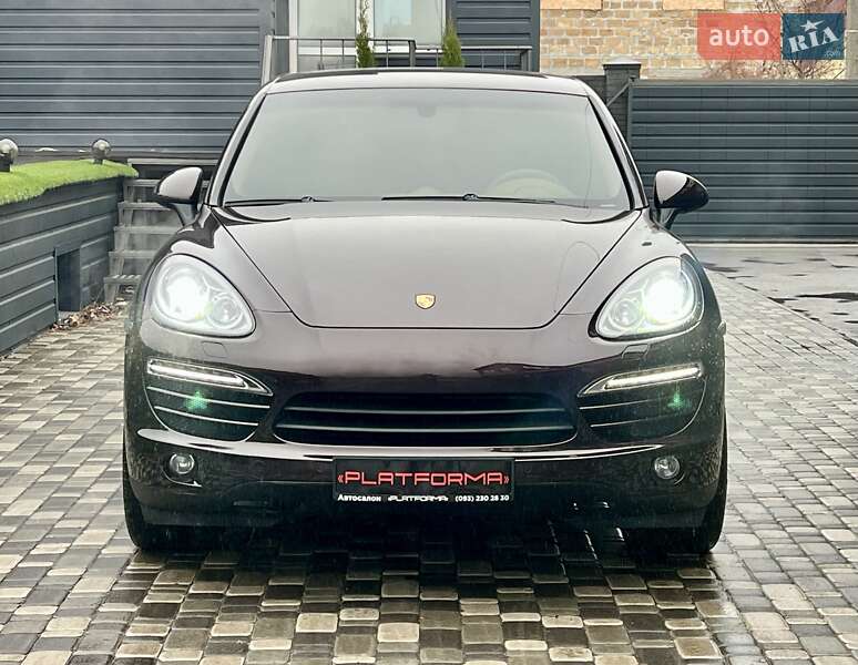 Внедорожник / Кроссовер Porsche Cayenne 2013 в Киеве