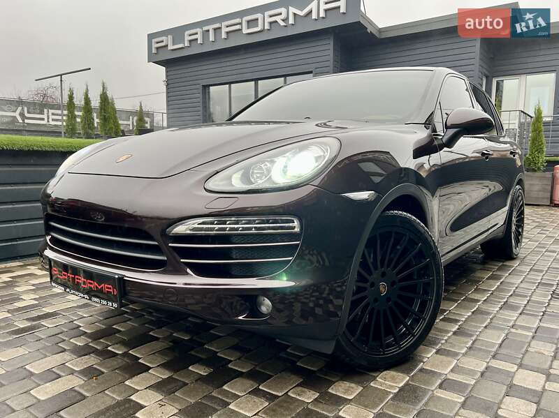 Внедорожник / Кроссовер Porsche Cayenne 2013 в Киеве