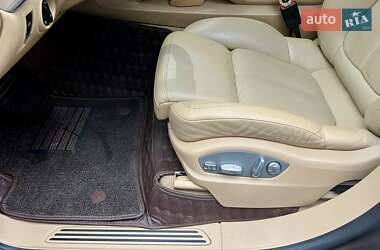 Позашляховик / Кросовер Porsche Cayenne 2013 в 