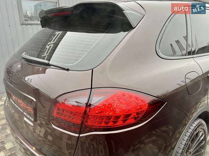 Внедорожник / Кроссовер Porsche Cayenne 2013 в Киеве