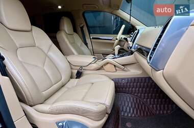 Позашляховик / Кросовер Porsche Cayenne 2013 в 
