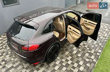 Позашляховик / Кросовер Porsche Cayenne 2013 в 