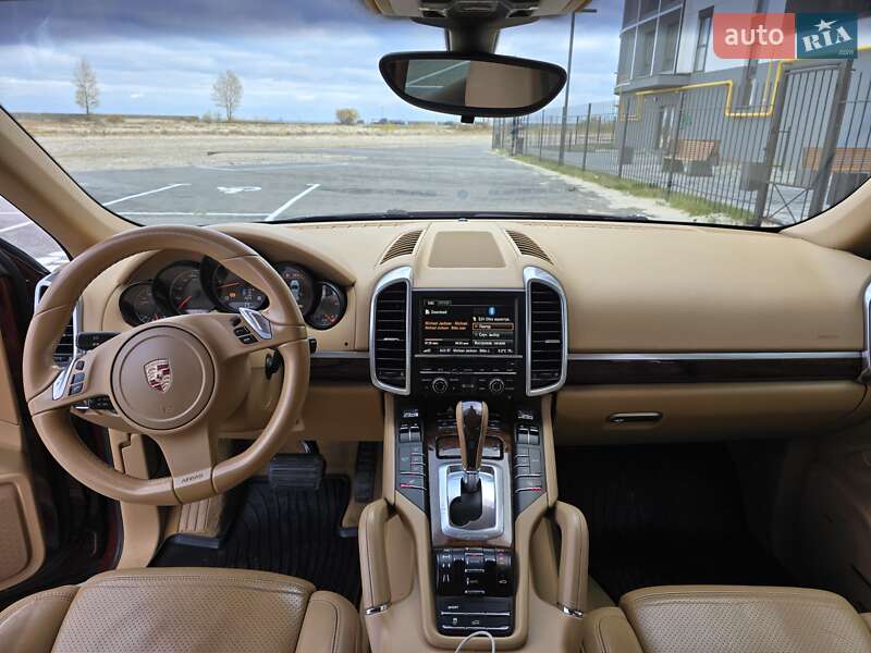 Позашляховик / Кросовер Porsche Cayenne 2011 в Черкасах фото 6 Позашляховик / Кросовер Porsche Cayenne 2011 в Черкасах