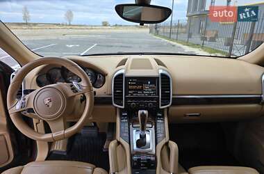Внедорожник / Кроссовер Porsche Cayenne 2011 в 