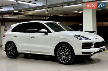 Позашляховик / Кросовер Porsche Cayenne 2019 в Києві