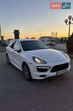 Позашляховик / Кросовер Porsche Cayenne 2012 в Мукачевому