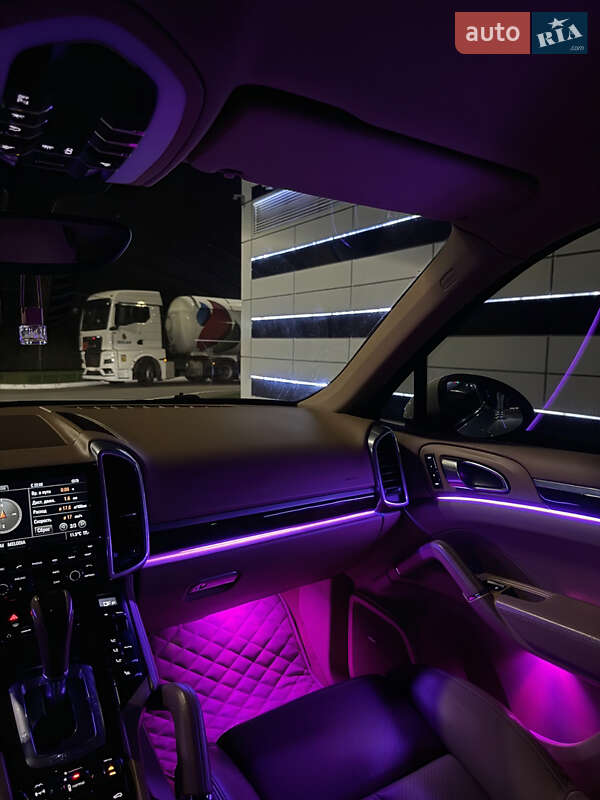 Внедорожник / Кроссовер Porsche Cayenne 2010 в Львове