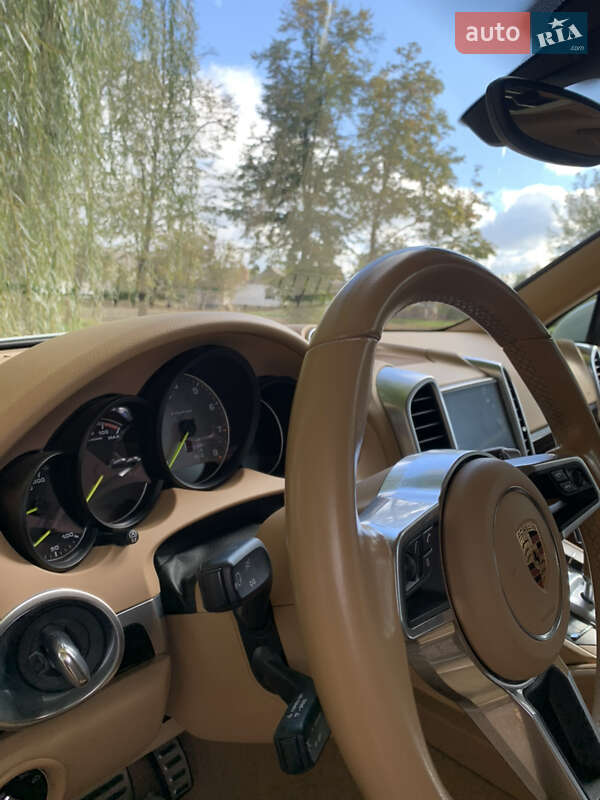 Внедорожник / Кроссовер Porsche Cayenne 2017 в Черкассах