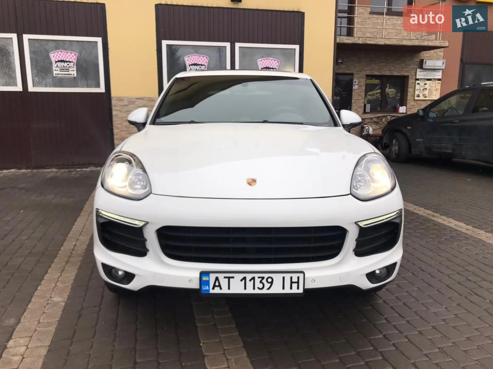 2017 Porsche Cayenne - мініатюра 51