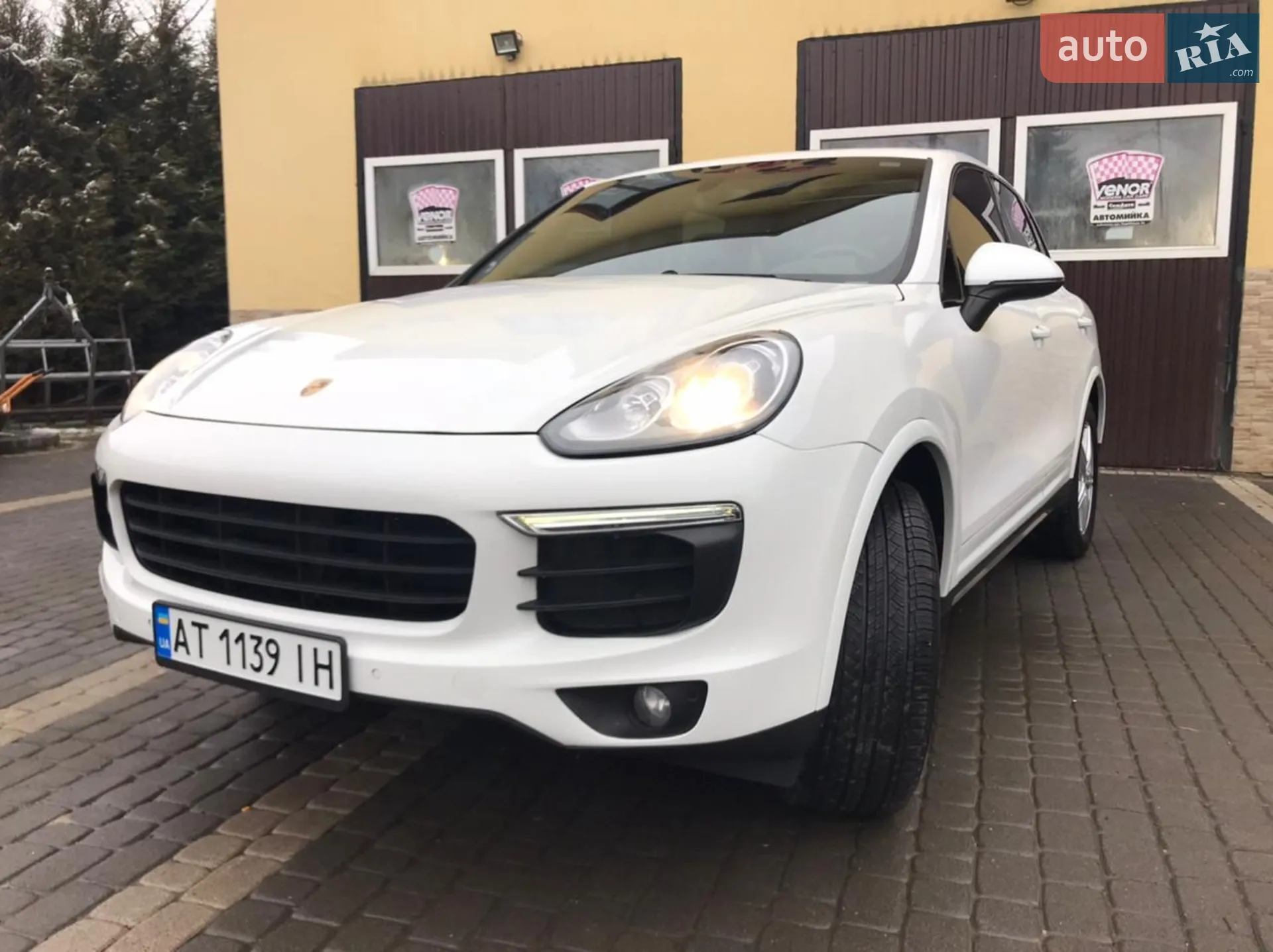 2017 Porsche Cayenne - мініатюра 62