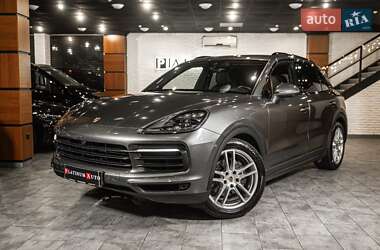 Позашляховик / Кросовер Porsche Cayenne 2018 в Одесі