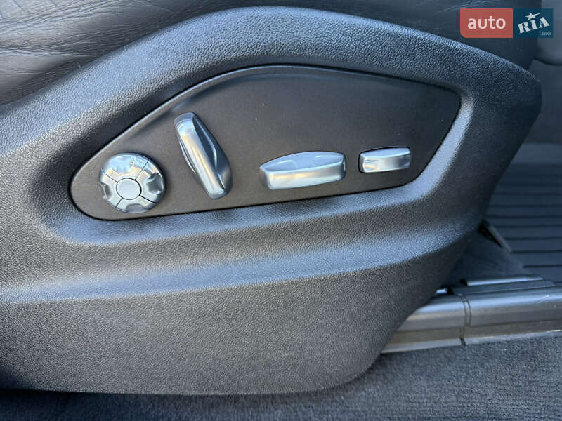 Позашляховик / Кросовер Porsche Cayenne 2019 в Одесі