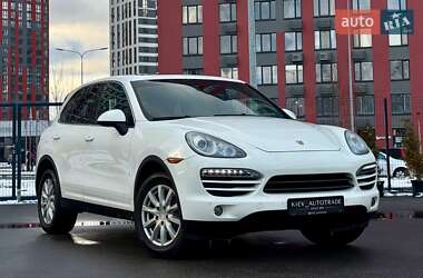 Позашляховик / Кросовер Porsche Cayenne 2011 в 