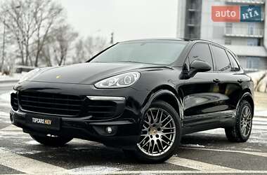 Позашляховик / Кросовер Porsche Cayenne 2016 в Києві