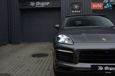Внедорожник / Кроссовер Porsche Cayenne 2022 в 