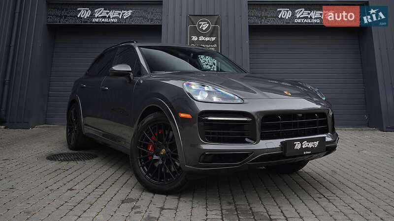 Внедорожник / Кроссовер Porsche Cayenne 2022 в 
