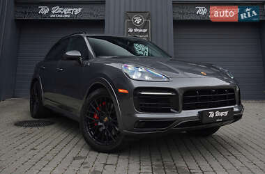 Внедорожник / Кроссовер Porsche Cayenne 2022 в 