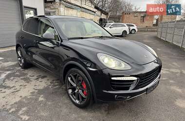 Внедорожник / Кроссовер Porsche Cayenne 2011 в Тернополе