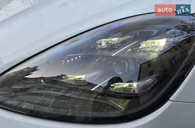 Внедорожник / Кроссовер Porsche Cayenne 2019 в 