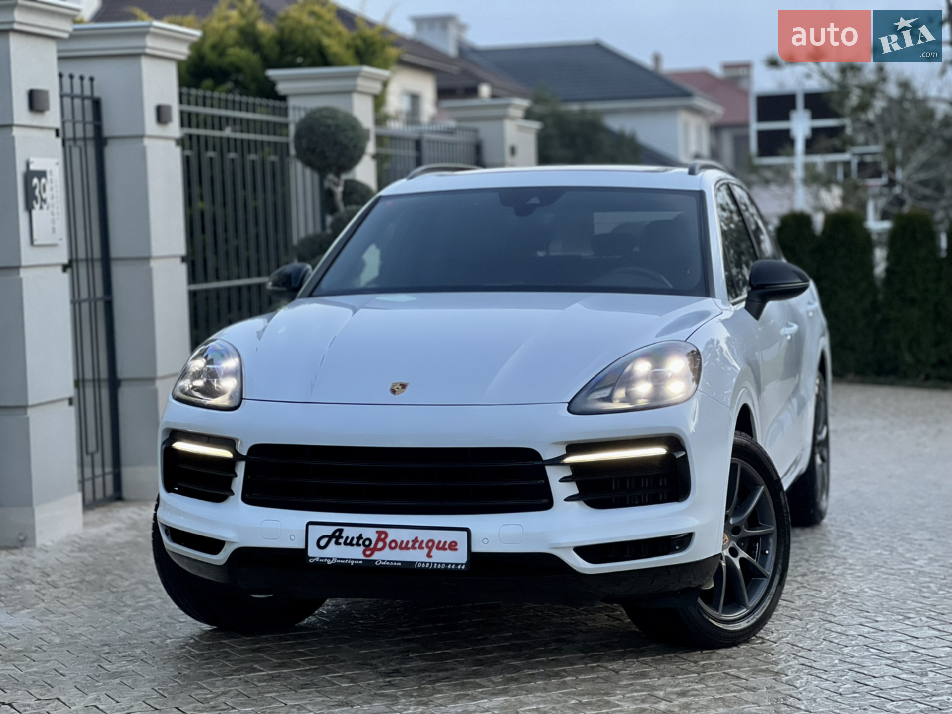 2018 Porsche Cayenne - мініатюра 5