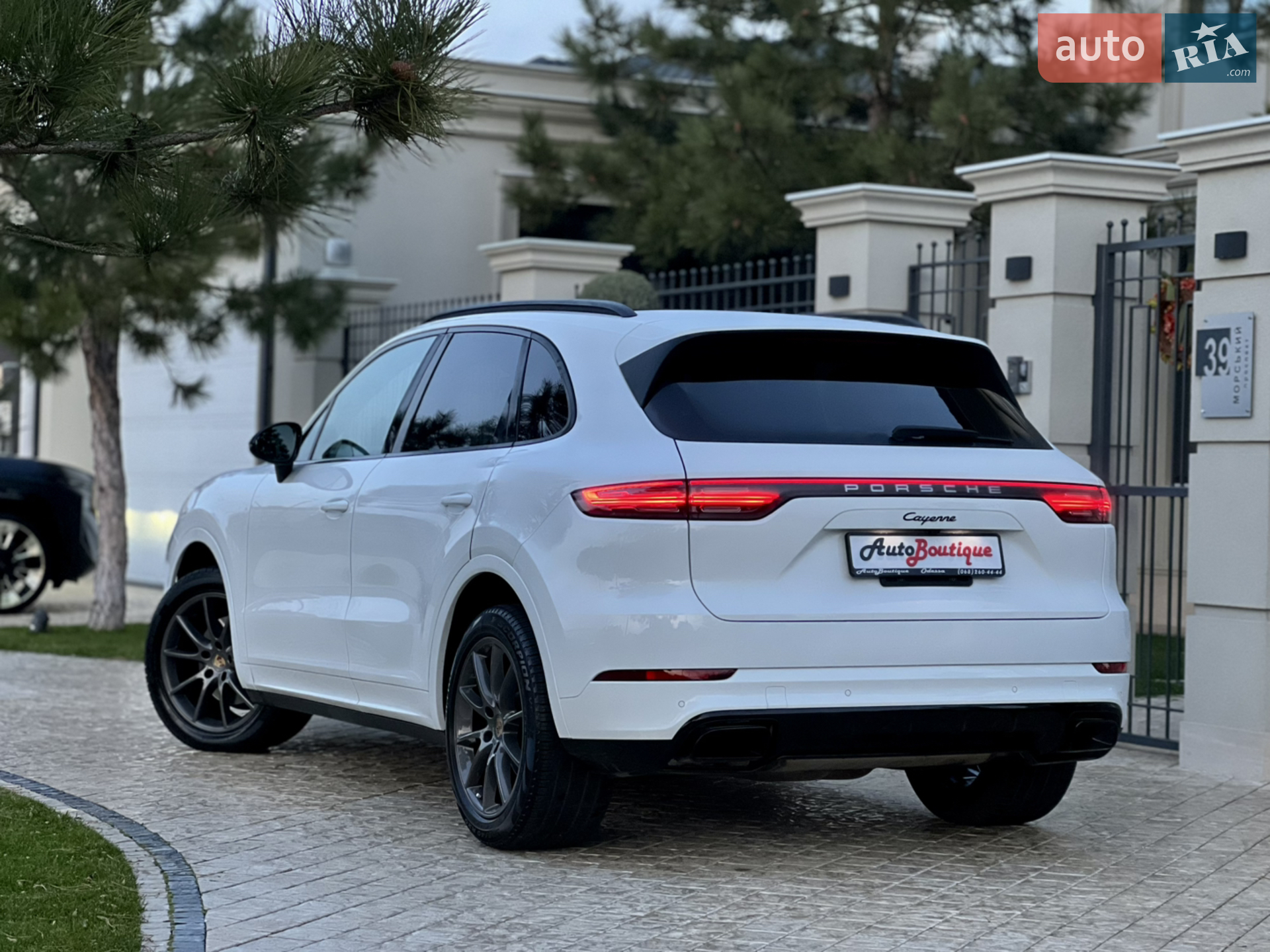 2018 Porsche Cayenne - мініатюра 11