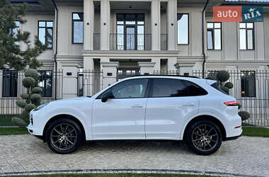 Позашляховик / Кросовер Porsche Cayenne 2018 в Одесі