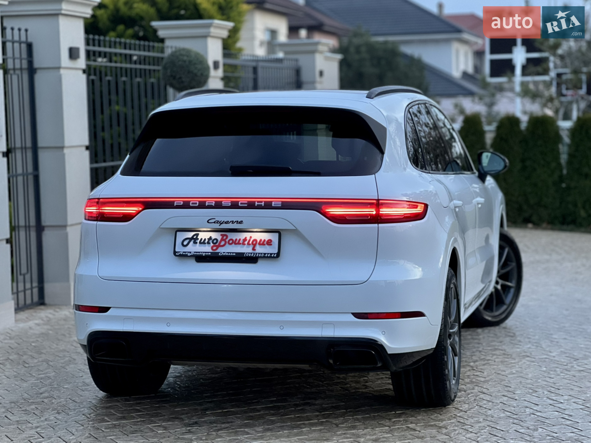 2018 Porsche Cayenne - мініатюра 16