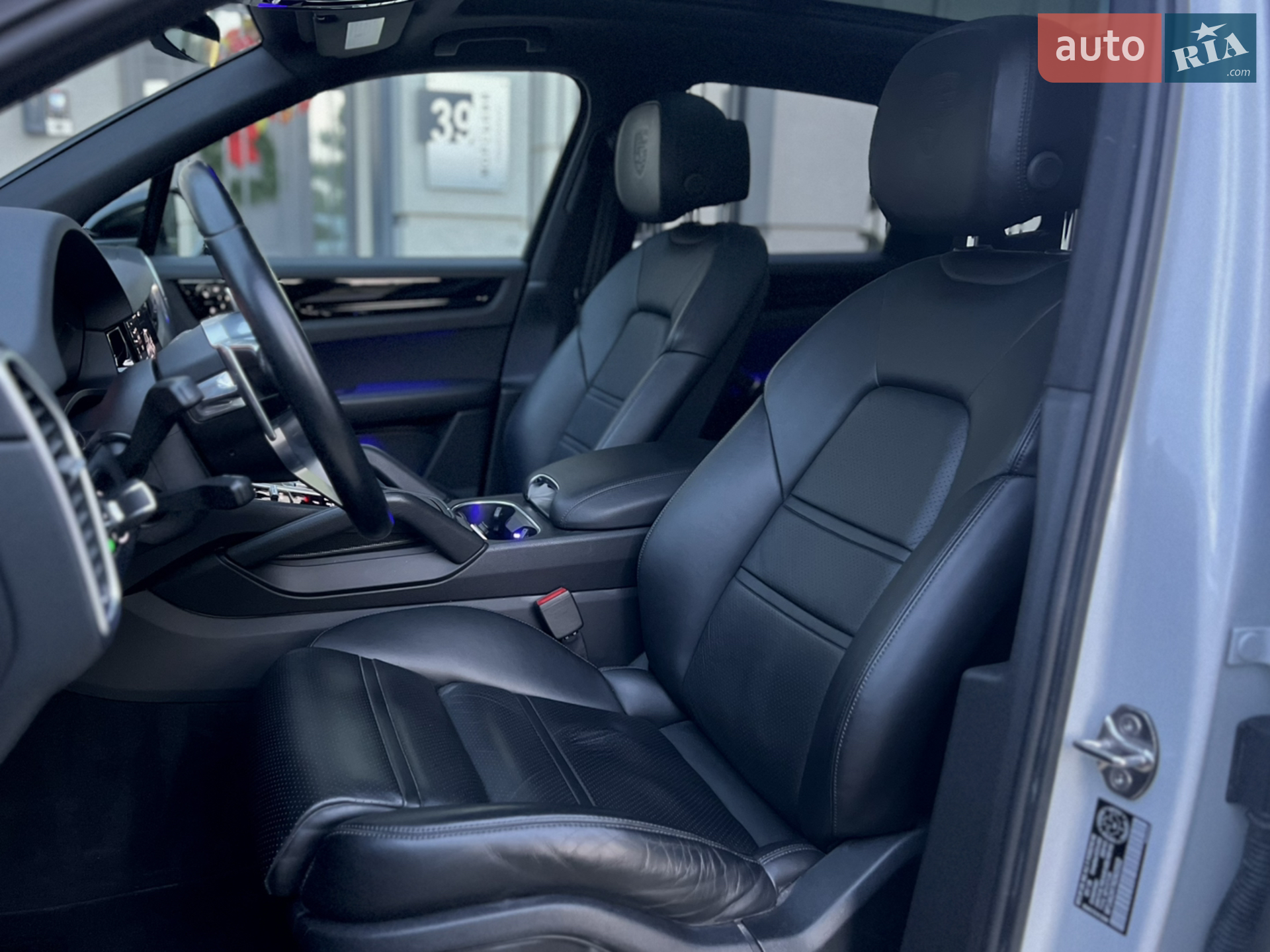 2018 Porsche Cayenne - мініатюра 33