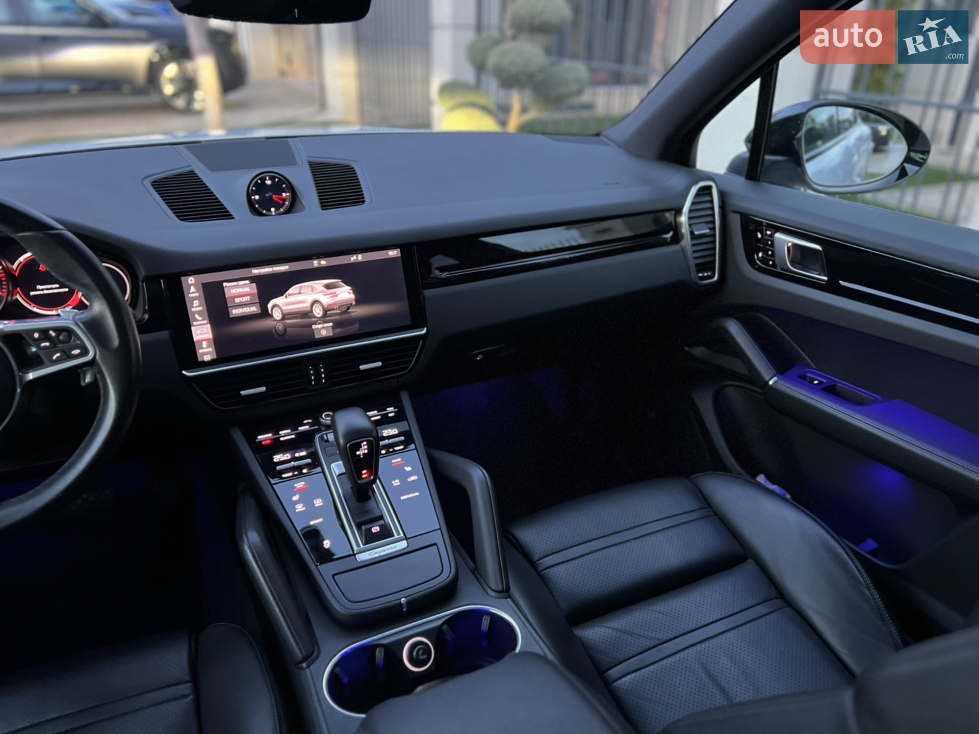 2018 Porsche Cayenne - мініатюра 39