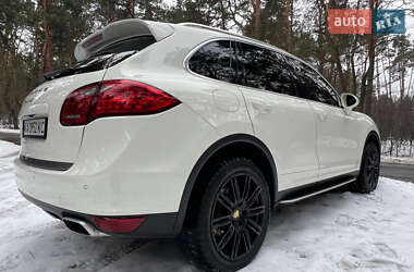 Внедорожник / Кроссовер Porsche Cayenne 2011 в Киеве