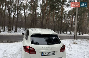 Внедорожник / Кроссовер Porsche Cayenne 2011 в Киеве