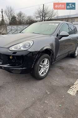 Позашляховик / Кросовер Porsche Cayenne 2016 в 