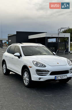 Позашляховик / Кросовер Porsche Cayenne 2012 в Львові