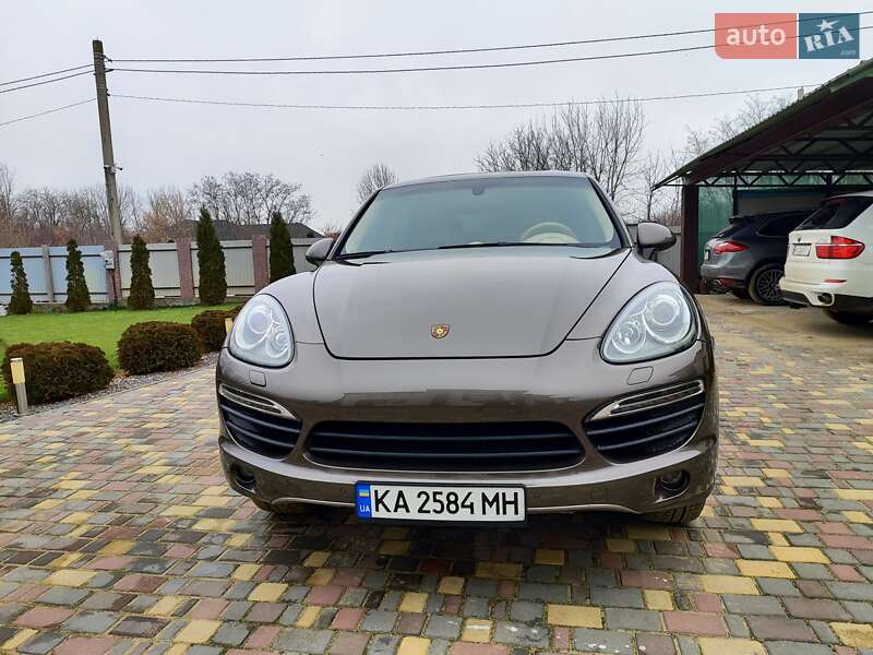 Позашляховик / Кросовер Porsche Cayenne 2012 в Кривому Розі