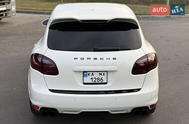 Внедорожник / Кроссовер Porsche Cayenne 2011 в Смеле