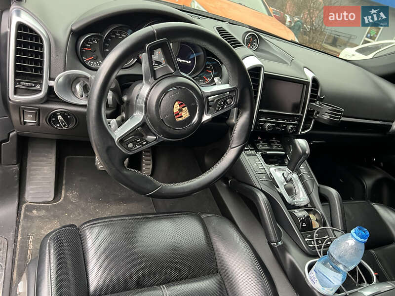 Внедорожник / Кроссовер Porsche Cayenne 2016 в Одессе
