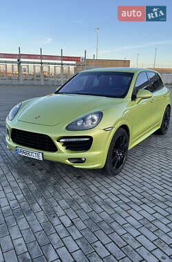 Внедорожник / Кроссовер Porsche Cayenne 2014 в Львове