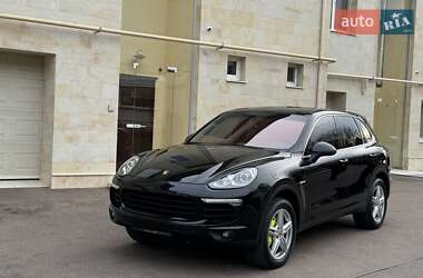 Позашляховик / Кросовер Porsche Cayenne 2015 в Одесі