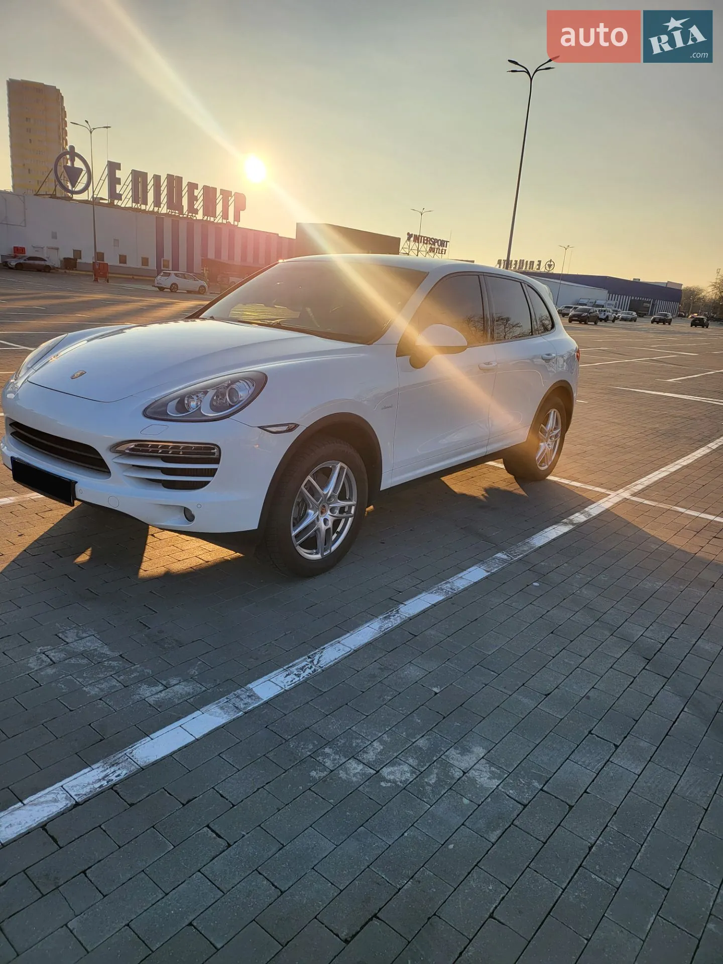 2013 Porsche Cayenne - мініатюра 3