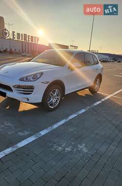 Внедорожник / Кроссовер Porsche Cayenne 2013 в 