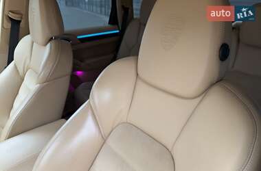 Внедорожник / Кроссовер Porsche Cayenne 2016 в 