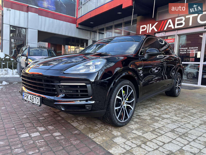 Позашляховик / Кросовер Porsche Cayenne 2019 в Львові
