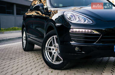 Позашляховик / Кросовер Porsche Cayenne 2012 в Івано-Франківську