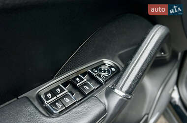 Позашляховик / Кросовер Porsche Cayenne 2011 в 